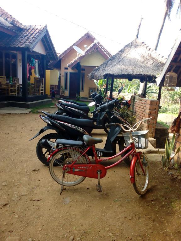 Defa Homestay Kuta  Buitenkant foto