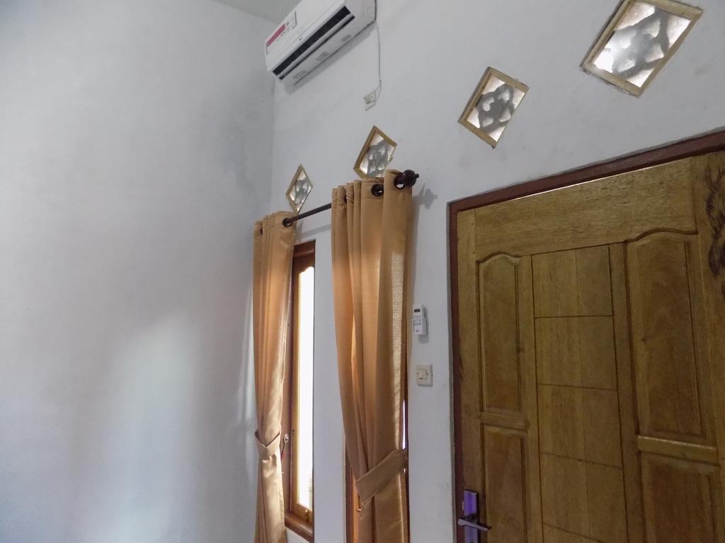Defa Homestay Kuta  Buitenkant foto